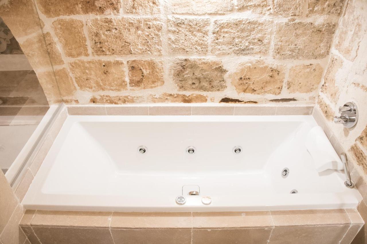 Dimore Del Borgo Antico - La Zaffara مونوبولي المظهر الخارجي الصورة